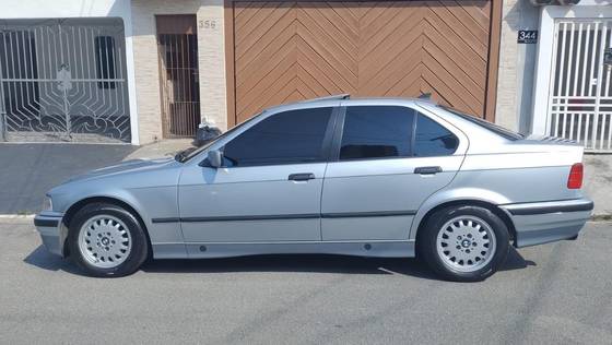 BMW 325i 2.5 SEDAN 24V GASOLINA 4P AUTOMÁTICO